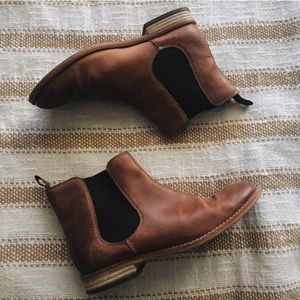 Clark’s Chelsea Boots